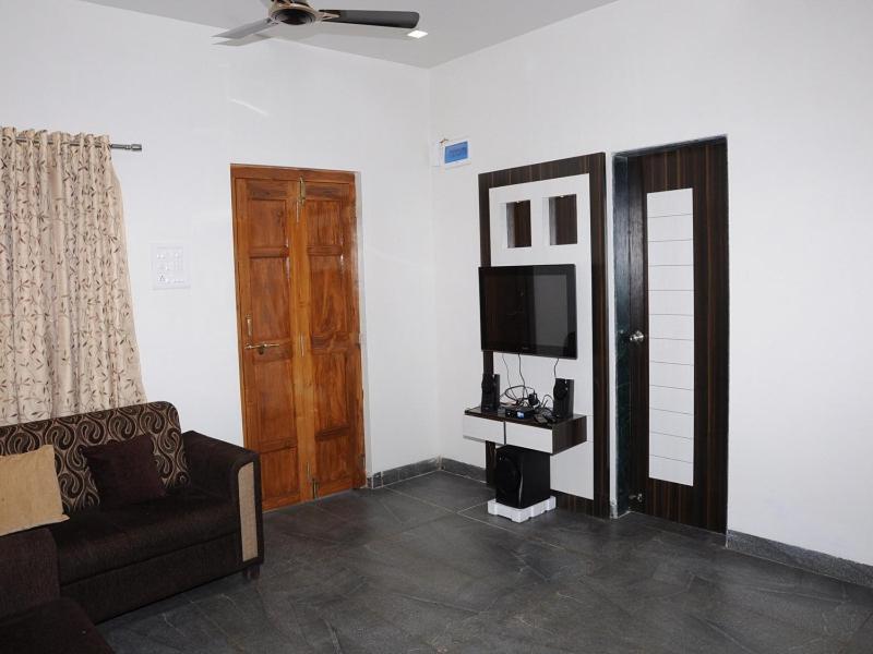 Red Roof Farmhouse Chiplun Exterior photo