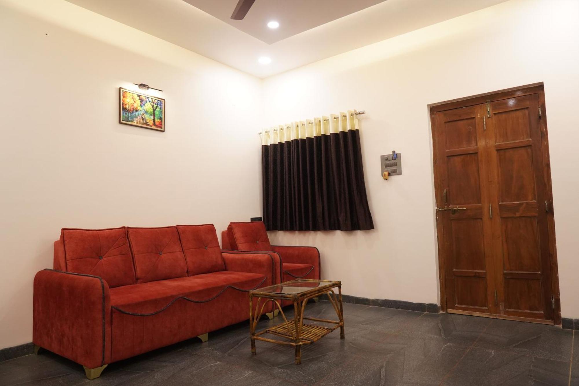 Red Roof Farmhouse Chiplun Exterior photo