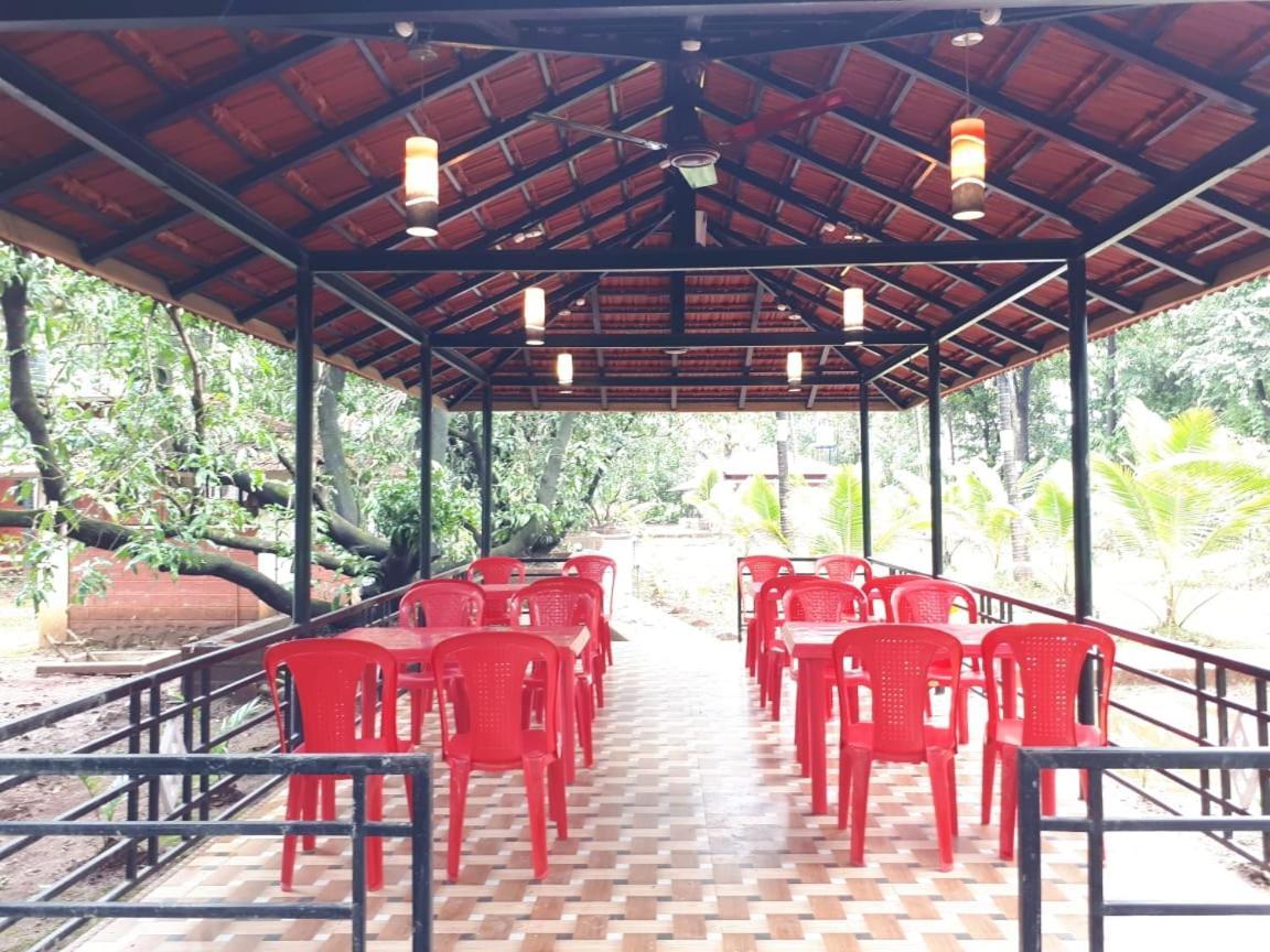 Red Roof Farmhouse Chiplun Exterior photo